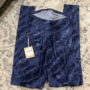 New Maternity blue leggings .